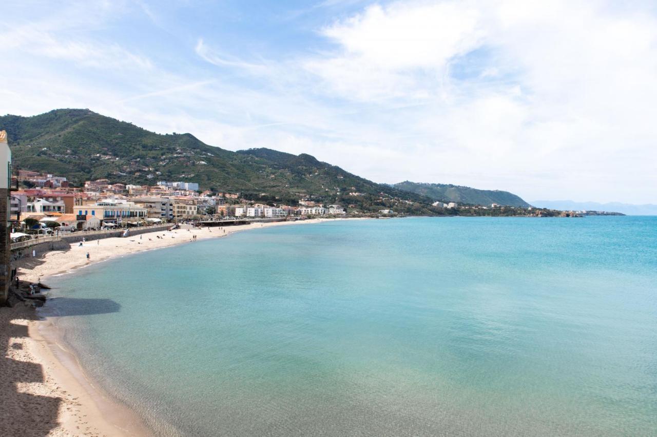 Meravigghia Apartment Cefalu Luaran gambar